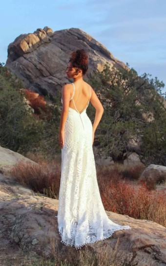 All Who Wander Clio #1 Ivory/Frost thumbnail