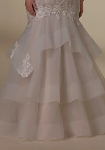 Julietta by Mori Lee Leia #9 Ivory/Porcelain thumbnail