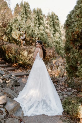 EveryBody EveryBride 7678 #8 default Ivory/Almond thumbnail
