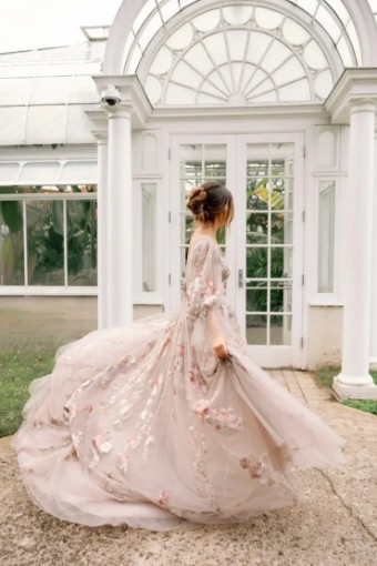 All Who Wander Saylor #1 Champagne thumbnail