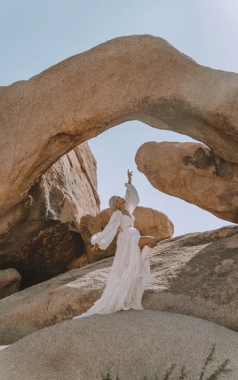 All Who Wander Nevada #1 Ivory/Frost thumbnail