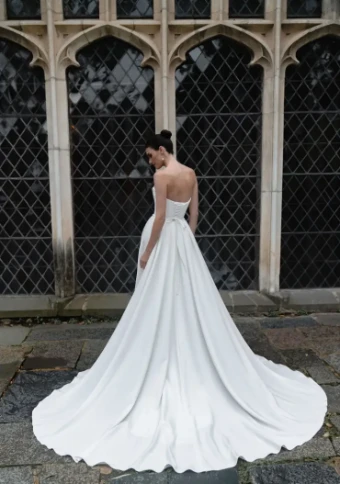 Evie Young Hilary #13 Ivory thumbnail