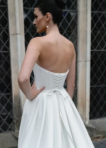 Evie Young Hilary #12 Ivory thumbnail