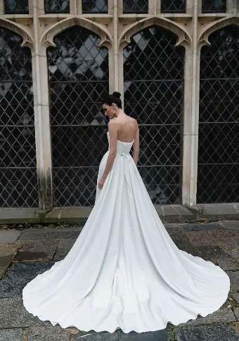 Evie Young Hilary #13 Ivory thumbnail