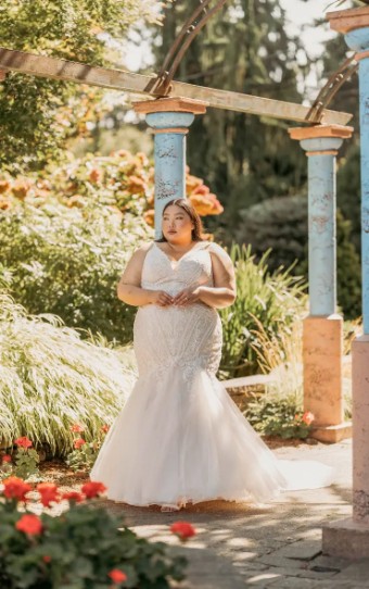 EveryBody EveryBride 7840 #1 Ivory/Biscotti thumbnail