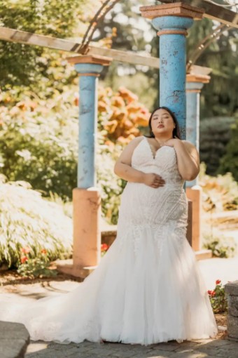 EveryBody EveryBride 7840 #0 default Ivory/Biscotti thumbnail