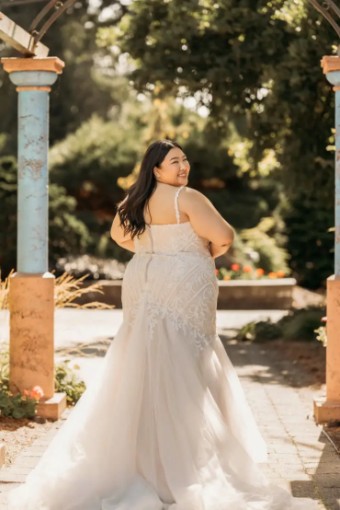 EveryBody EveryBride 7840 #3 default Ivory/Biscotti thumbnail