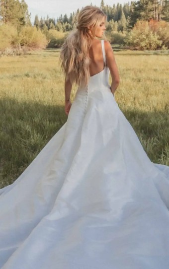 EveryBody EveryBride 7461 #1 Ivory thumbnail