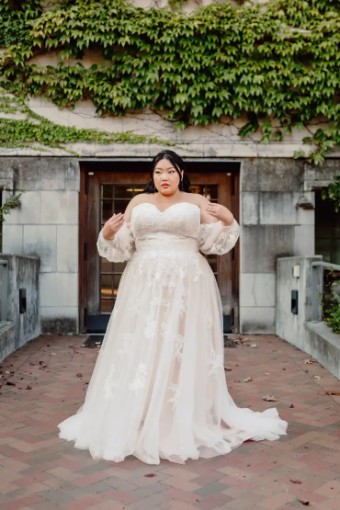 EveryBody EveryBride 7521 #0 default Ivory/Biscotti thumbnail