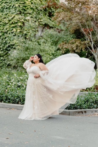 EveryBody EveryBride 7521 #1 Ivory/Biscotti thumbnail