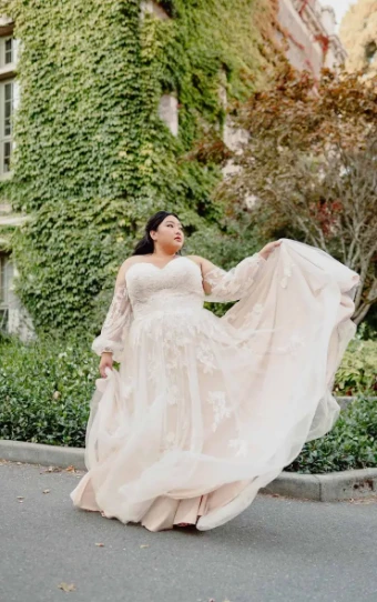 EveryBody EveryBride 7521 #1 Ivory/Biscotti thumbnail