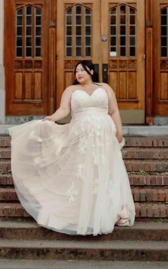 EveryBody EveryBride 7521 #2 Ivory/Biscotti thumbnail