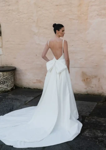 Evie Young Antonia #5 Ivory thumbnail