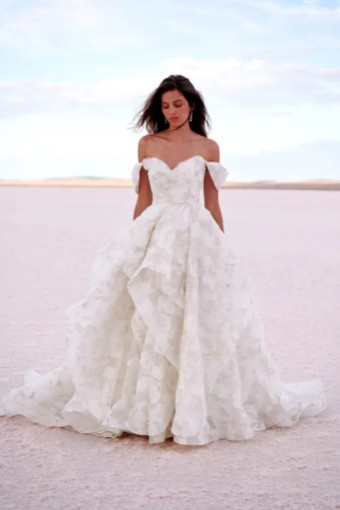 Jeune by Madi Lane Monaco #0 default Ivory/Metallic thumbnail