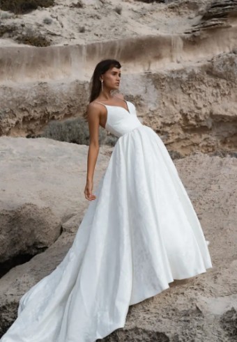 Jeune by Madi Lane Bordeaux #5 default Ivory thumbnail
