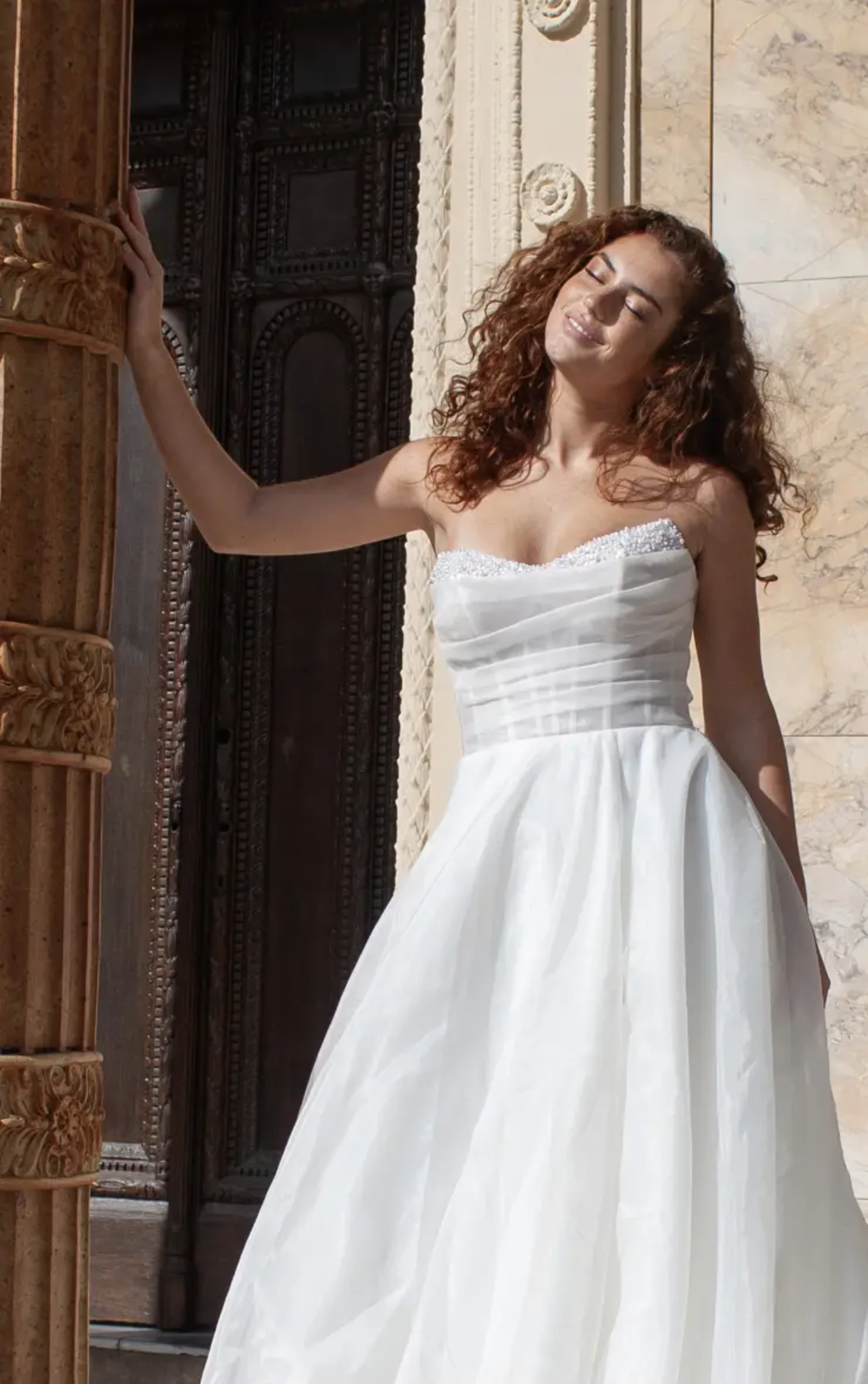 Chic Strapless Organza A-Line Wedding Dress with Pearl Accents