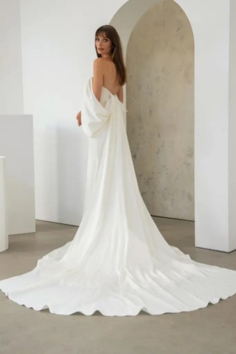 Jeune by Madi Lane Barcelona #2 default Ivory Only thumbnail