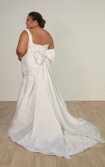 EveryBody EveryBride 8047 #1 default Ivory thumbnail