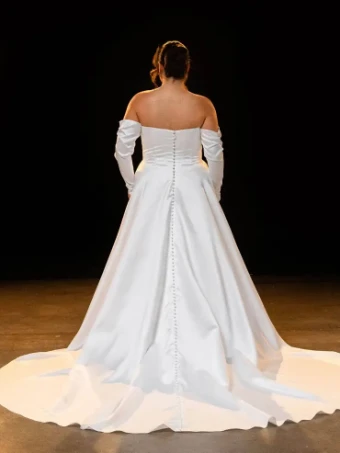 Evie Young Hepburn #1 Ivory thumbnail