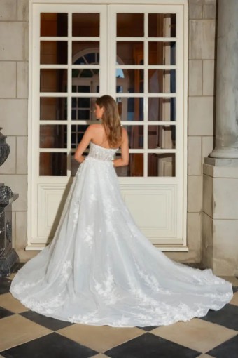 Jeune by Madi Lane Soho #1 Ivory thumbnail