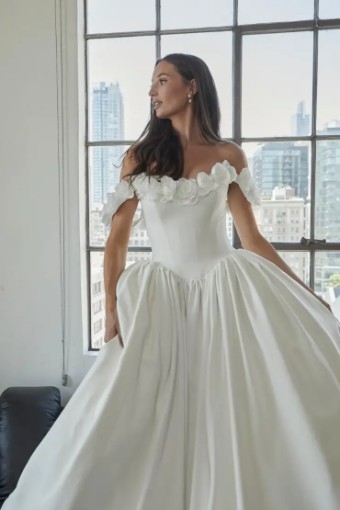 Serene Áme Melaina #1 Ivory thumbnail