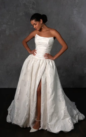 EveryBody EveryBride D4325 #2 default Pure Ivory thumbnail