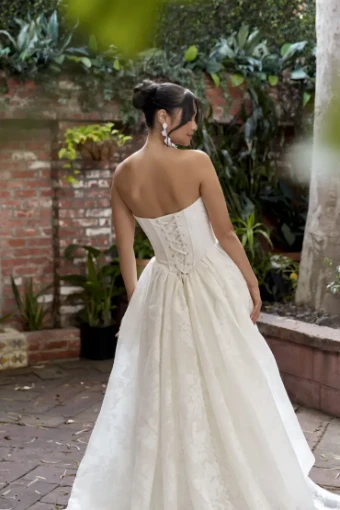 EveryBody EveryBride D4158 #1 Ivory Jacquard thumbnail