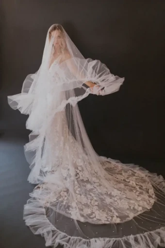 Amanda Judge - Untamed Petals Fiona Veil ~ No Pearls, Cathedral Single Tier 110" #1 default Ivory thumbnail