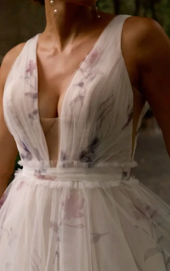 Essense of Australia D4165 #7 default Ivory/Lavender/Rum thumbnail