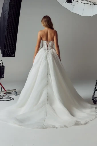 Evie Young Deliliah #1 Ivory thumbnail