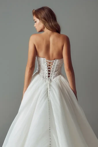 Evie Young Deliliah #3 default Ivory thumbnail