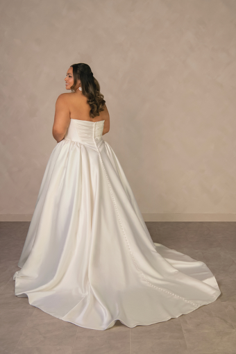 Essense of Australia D4602 #4 default Ivory thumbnail