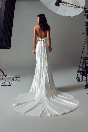 Evie Young Josie #3 default Ivory thumbnail