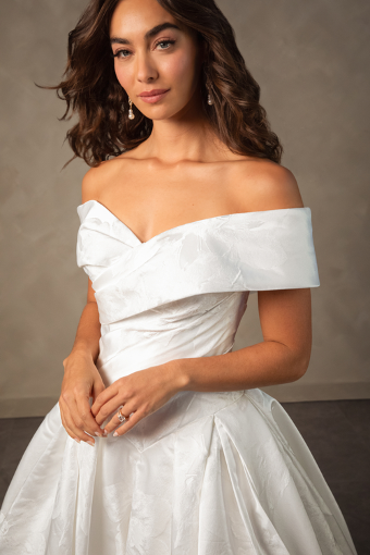 EveryBody EveryBride D4604 #2 Ivory thumbnail