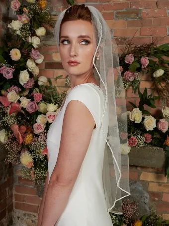 EnVogue Bridal V2104SF (enVouge Veil) Fingertip #0 default Ivory thumbnail
