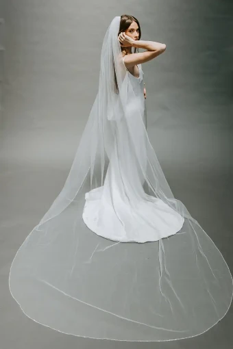 Amanda Judge - Untamed Petals Dylan (Veil) ~ 120" #1 default Ivory Only thumbnail